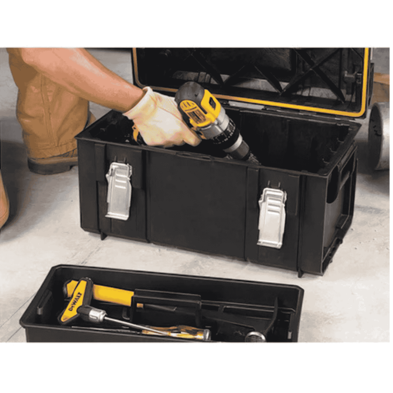 Caixa Organizadora De Ferramentas Dewalt Modelo Dwst17806 Com Bandeja Removível 28l